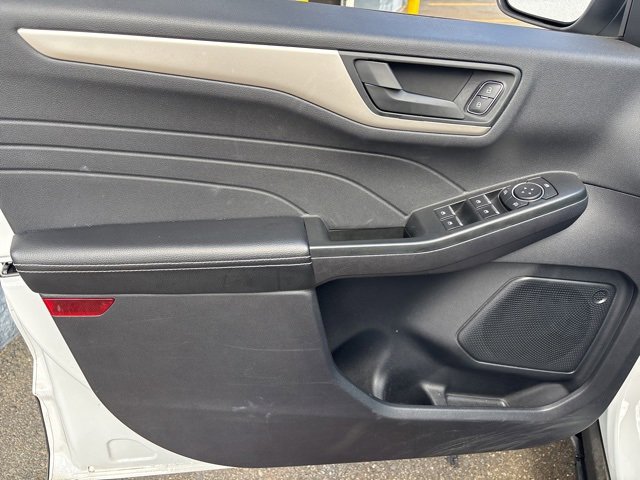 2022 Ford Escape SE photo 8