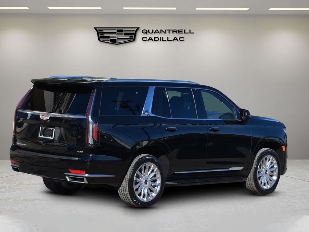 2024 Cadillac Escalade Premium Luxury photo 3