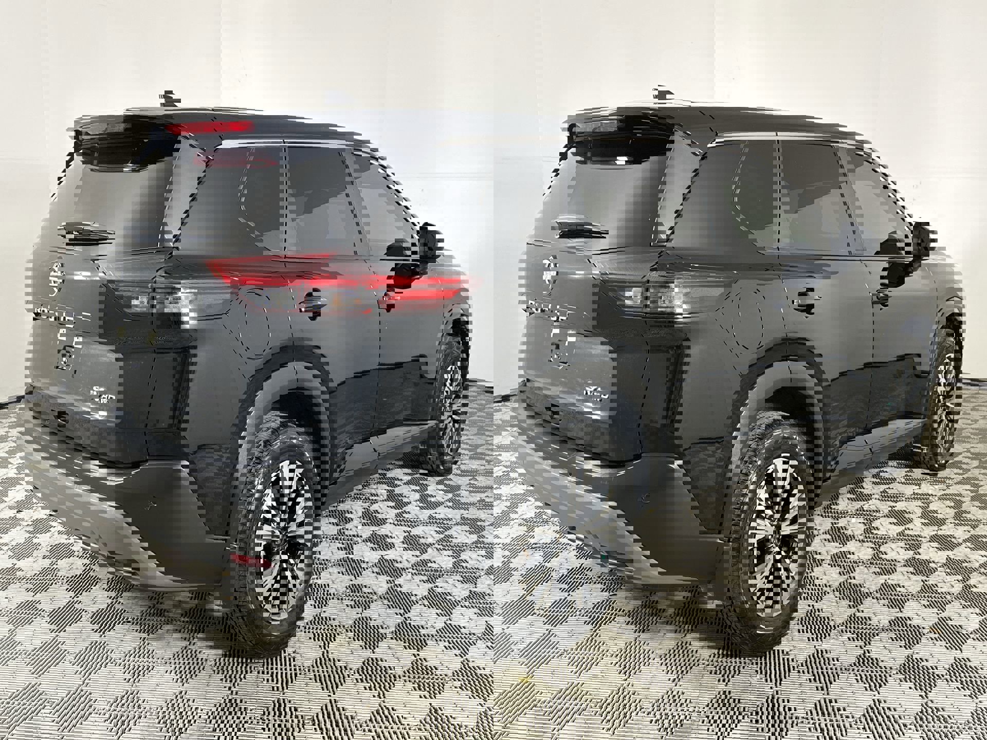 2023 Nissan Rogue SV photo 7