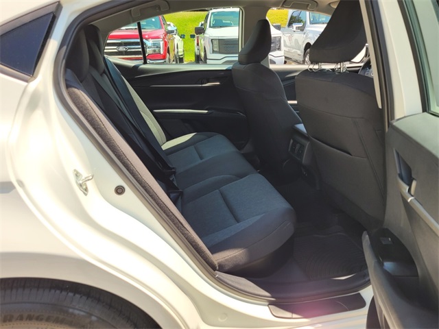 2025 Toyota Camry LE photo 13