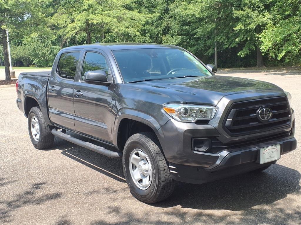 2023 Toyota Tacoma SR's photo