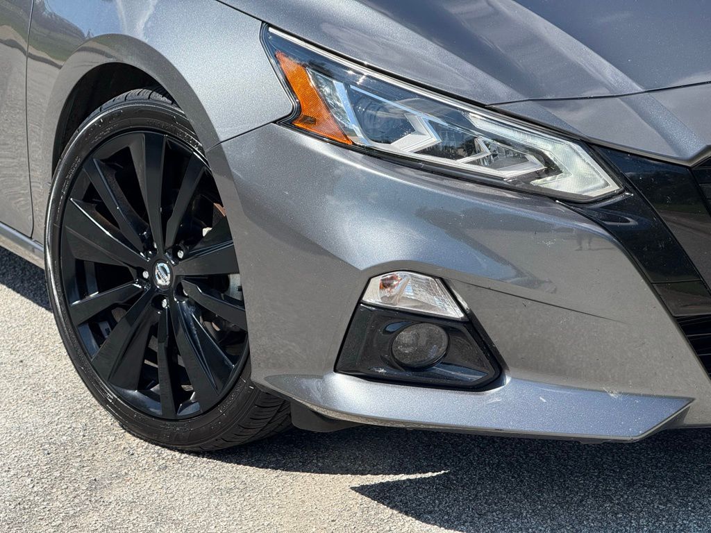2022 Nissan Altima 2.5 SR photo 3