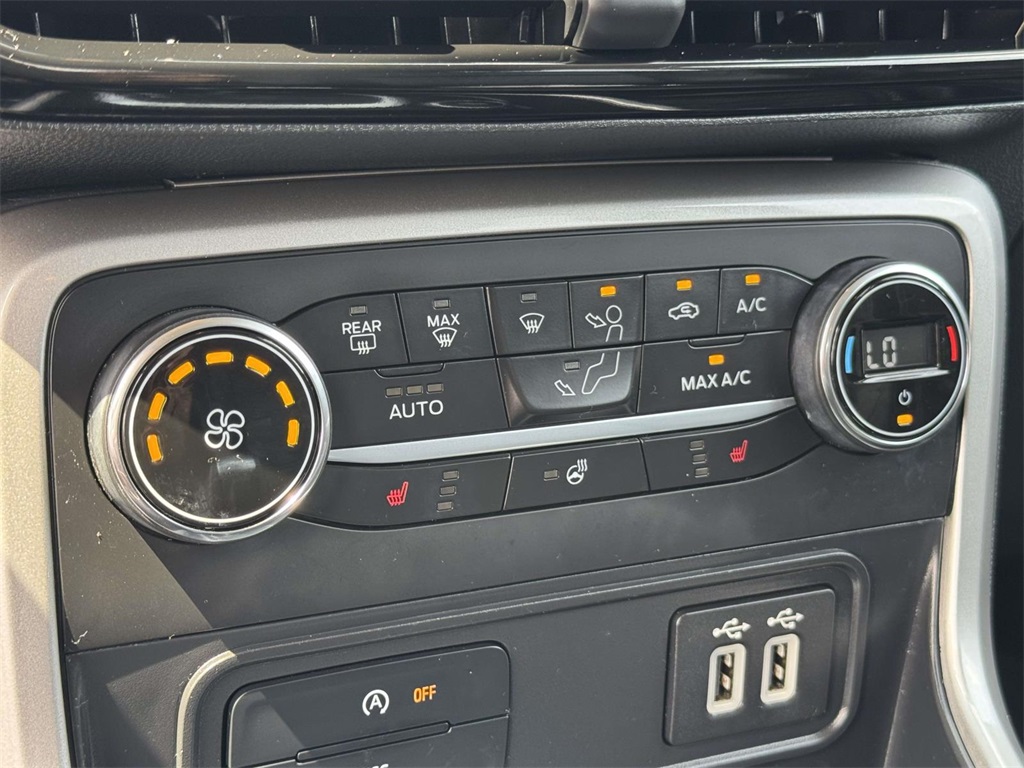 2021 Ford EcoSport Titanium photo 19
