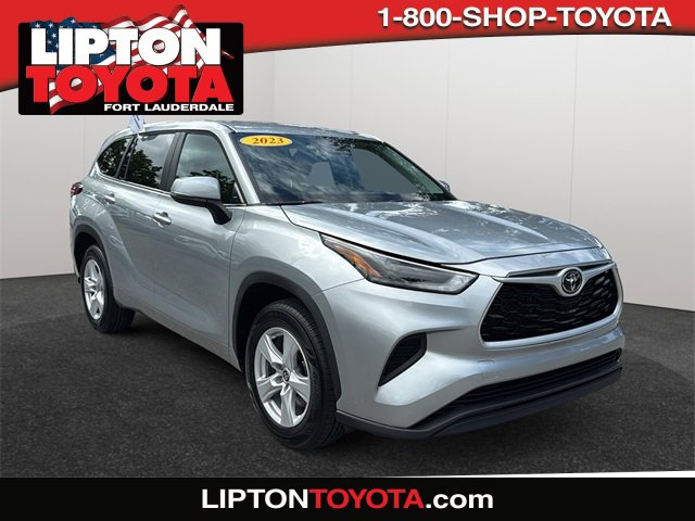 2023 Toyota Highlander L's photo