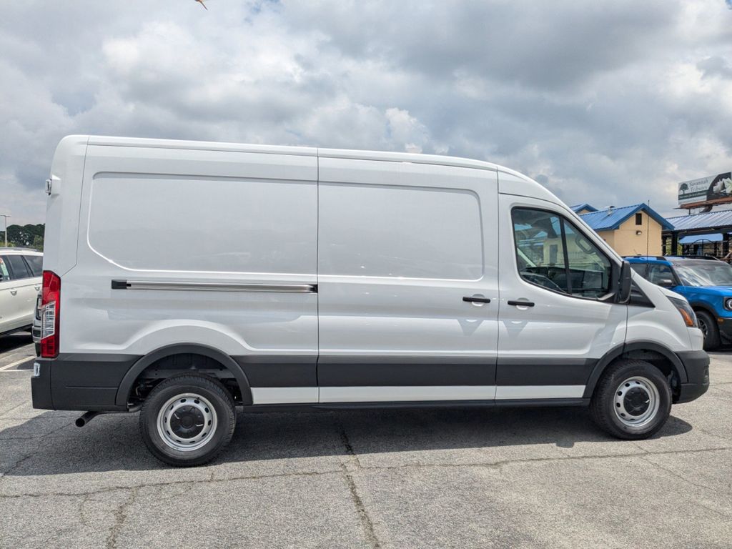 2025 Ford Transit photo 3