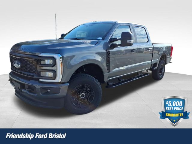 2026 Ford F-350 Super Duty XL's photo