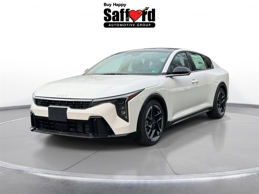 2025 Kia K4 GT-Line's photo