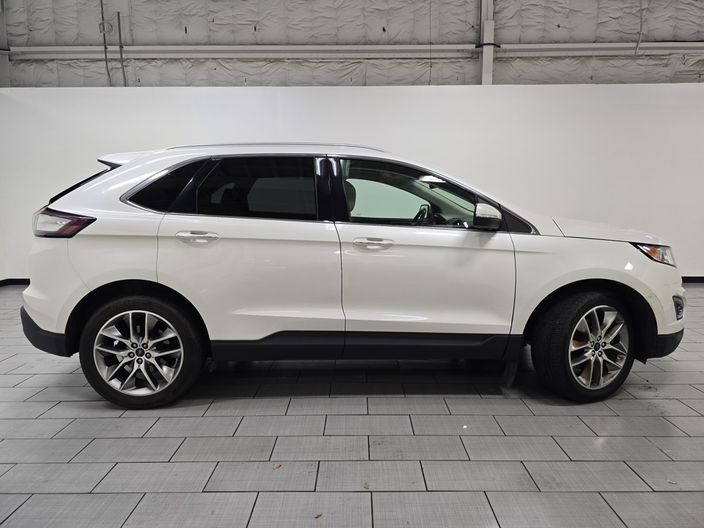 2015 Ford Edge Titanium photo 14