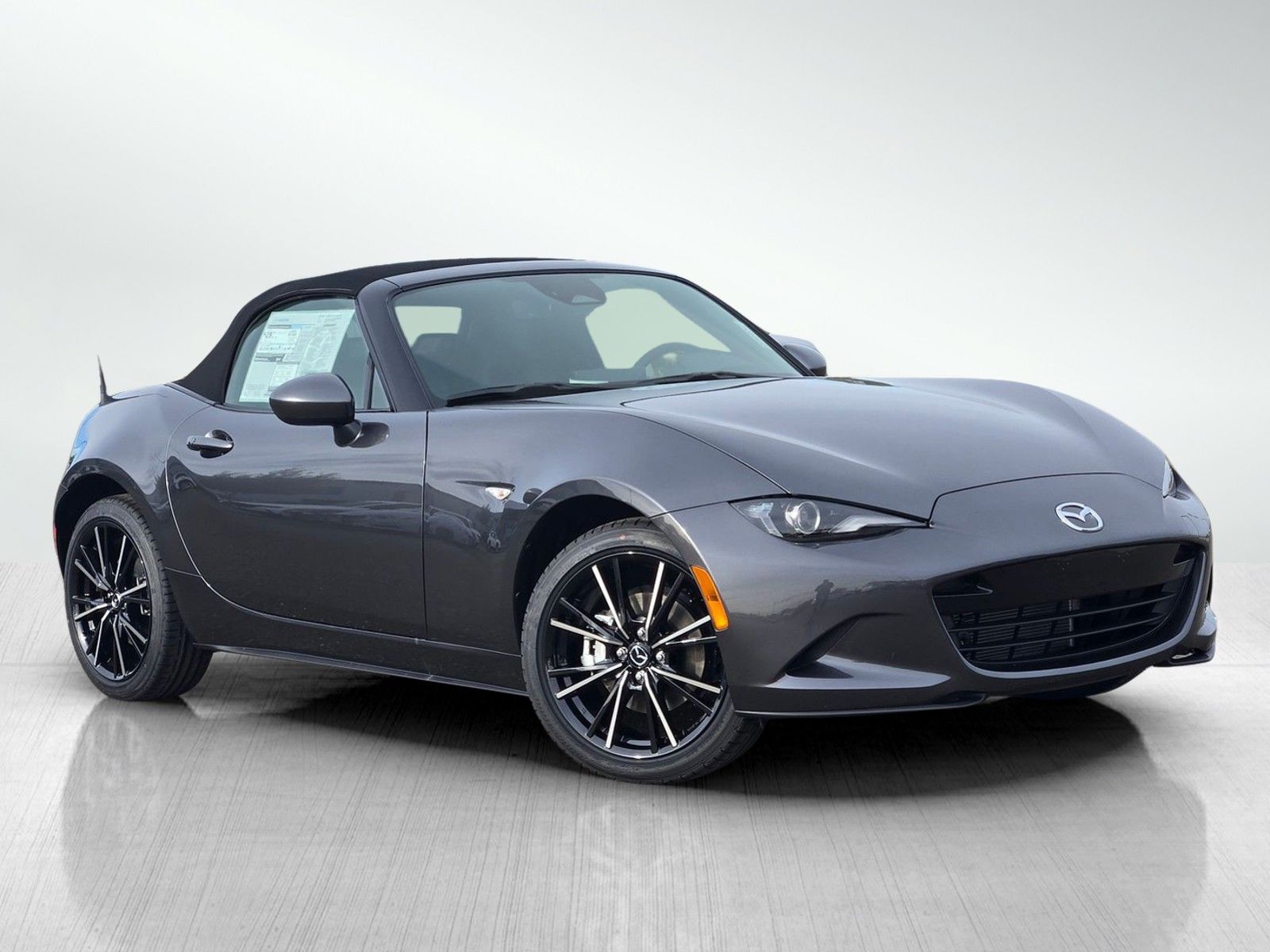 2025 Mazda MX-5 Miata Grand Touring's photo