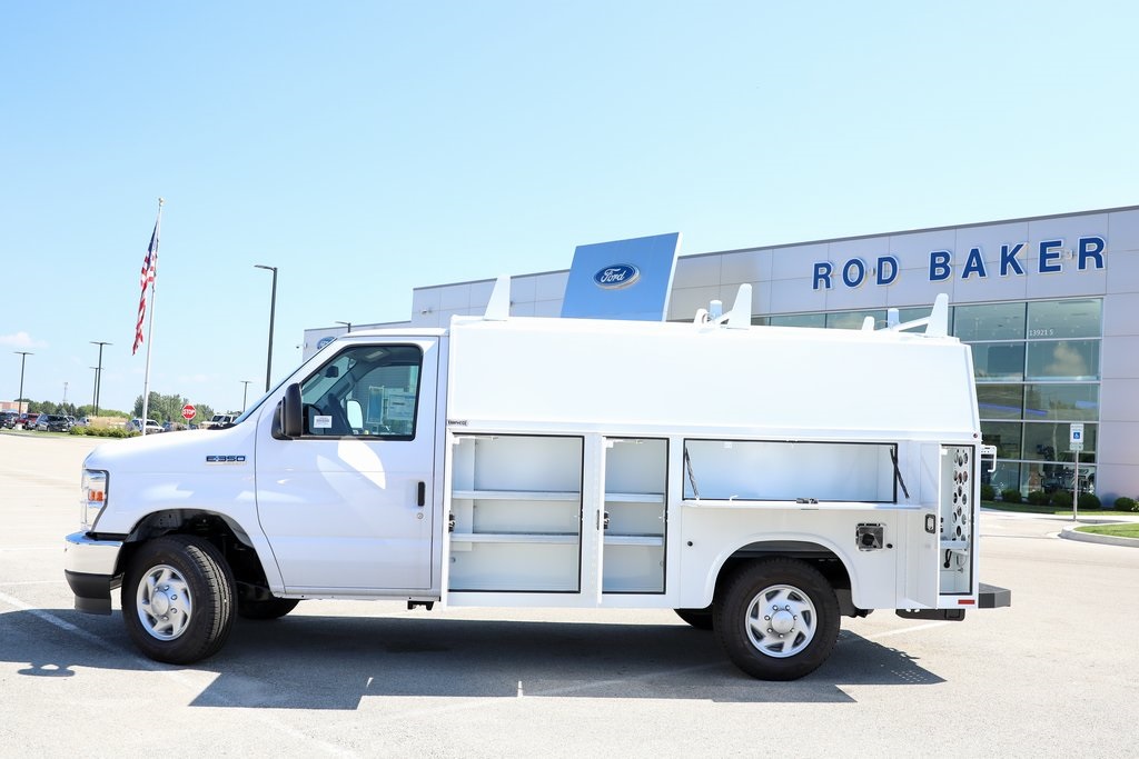 2025 Ford E-350 photo 27