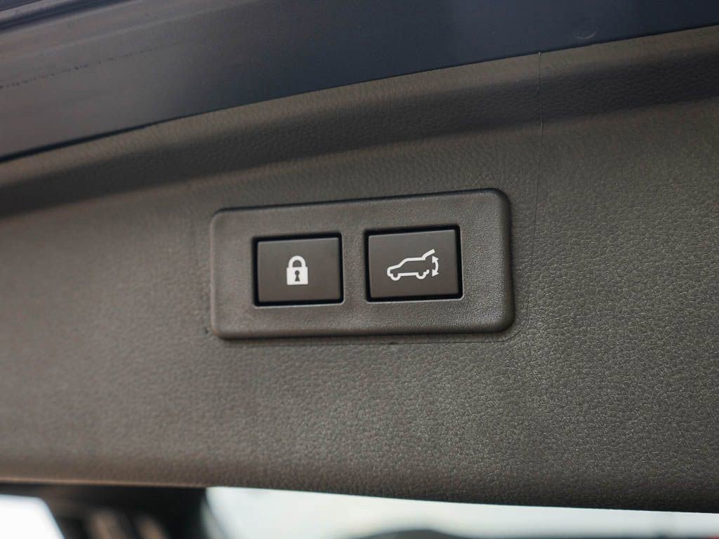 2025 Subaru Outback Premium photo 8