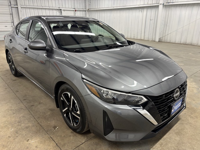 2024 Nissan Sentra SV's photo