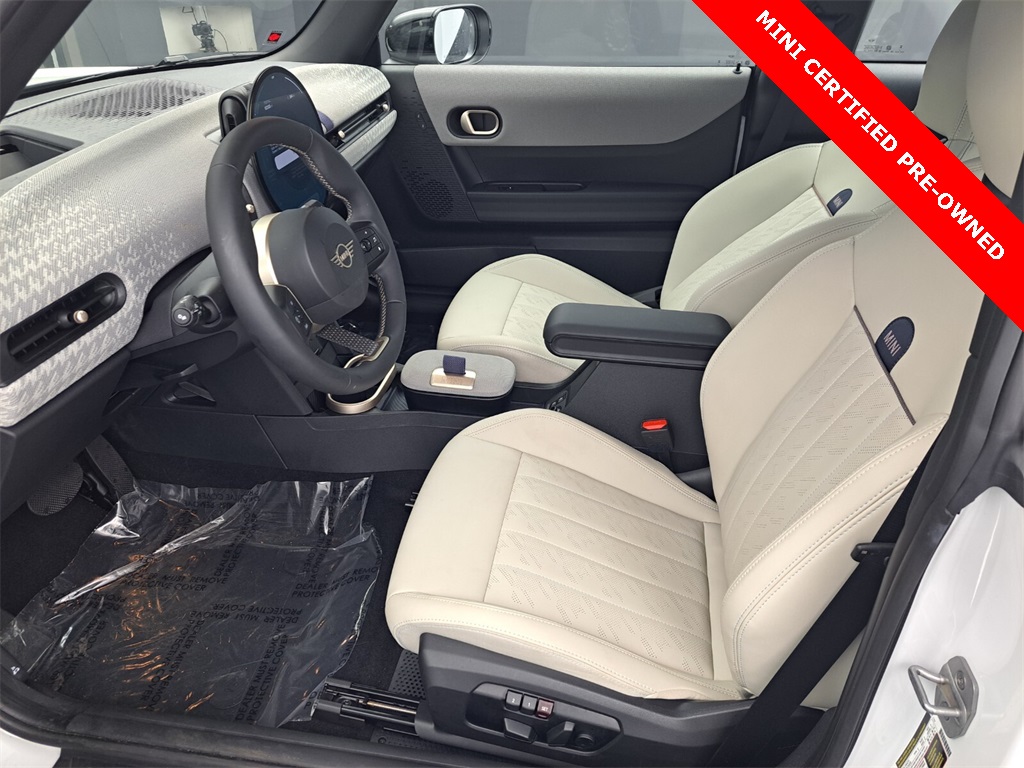 2025 Mini Cooper 2 Door Hardtop Signature photo 9