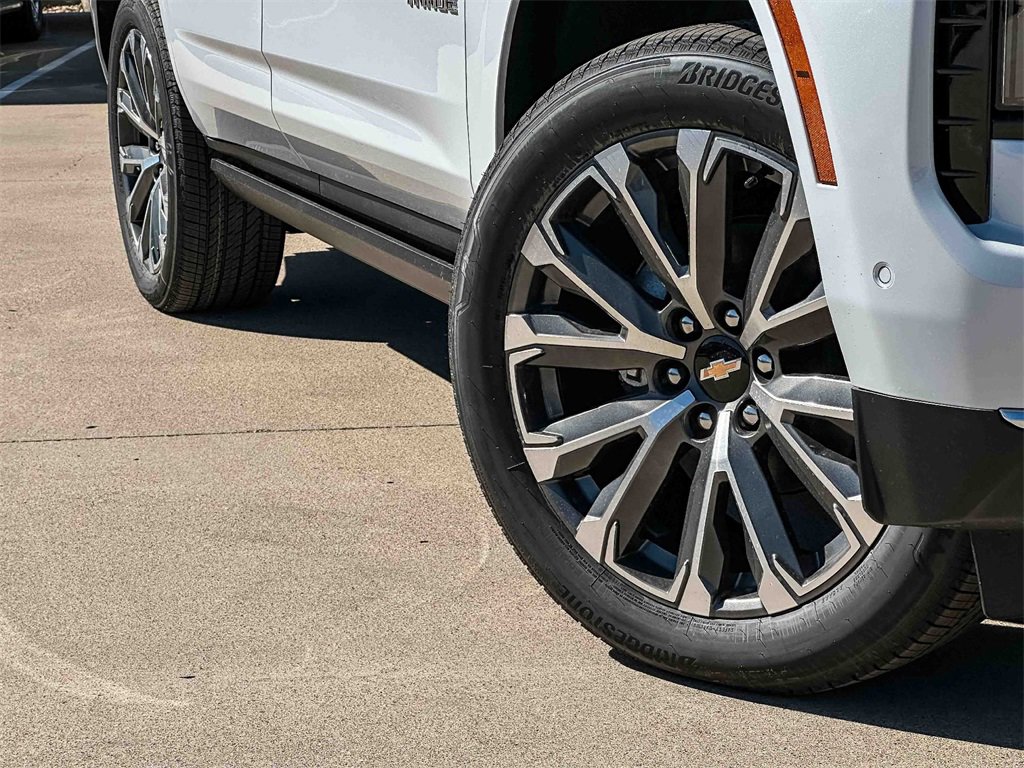 2026 Chevrolet Tahoe High Country photo 2