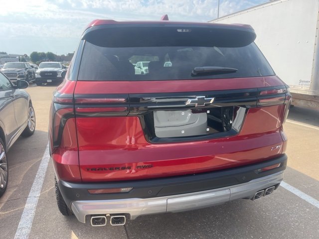 2026 Chevrolet Traverse Z71 photo 3