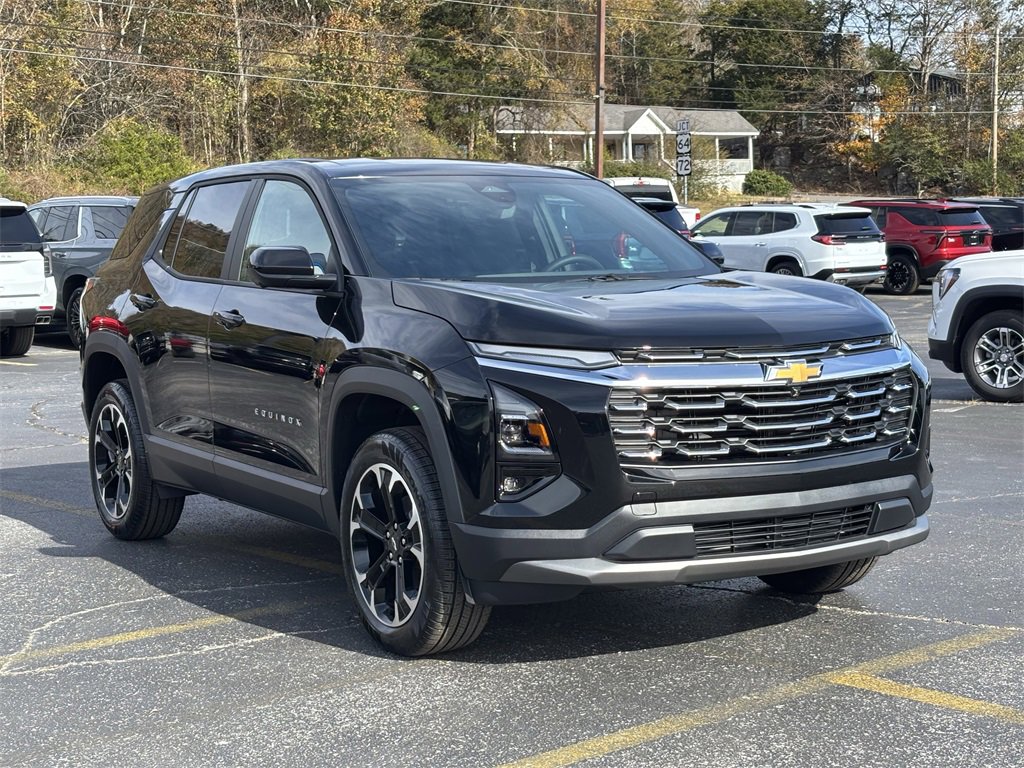 2026 Chevrolet Equinox LT photo 4