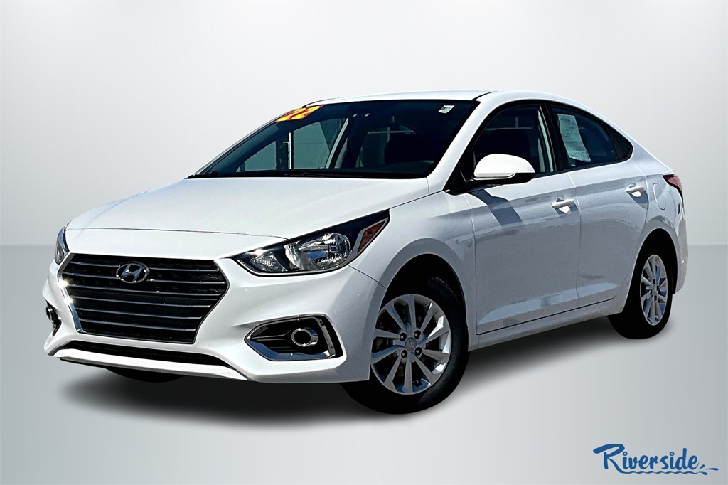 2022 Hyundai Accent SEL photo 3