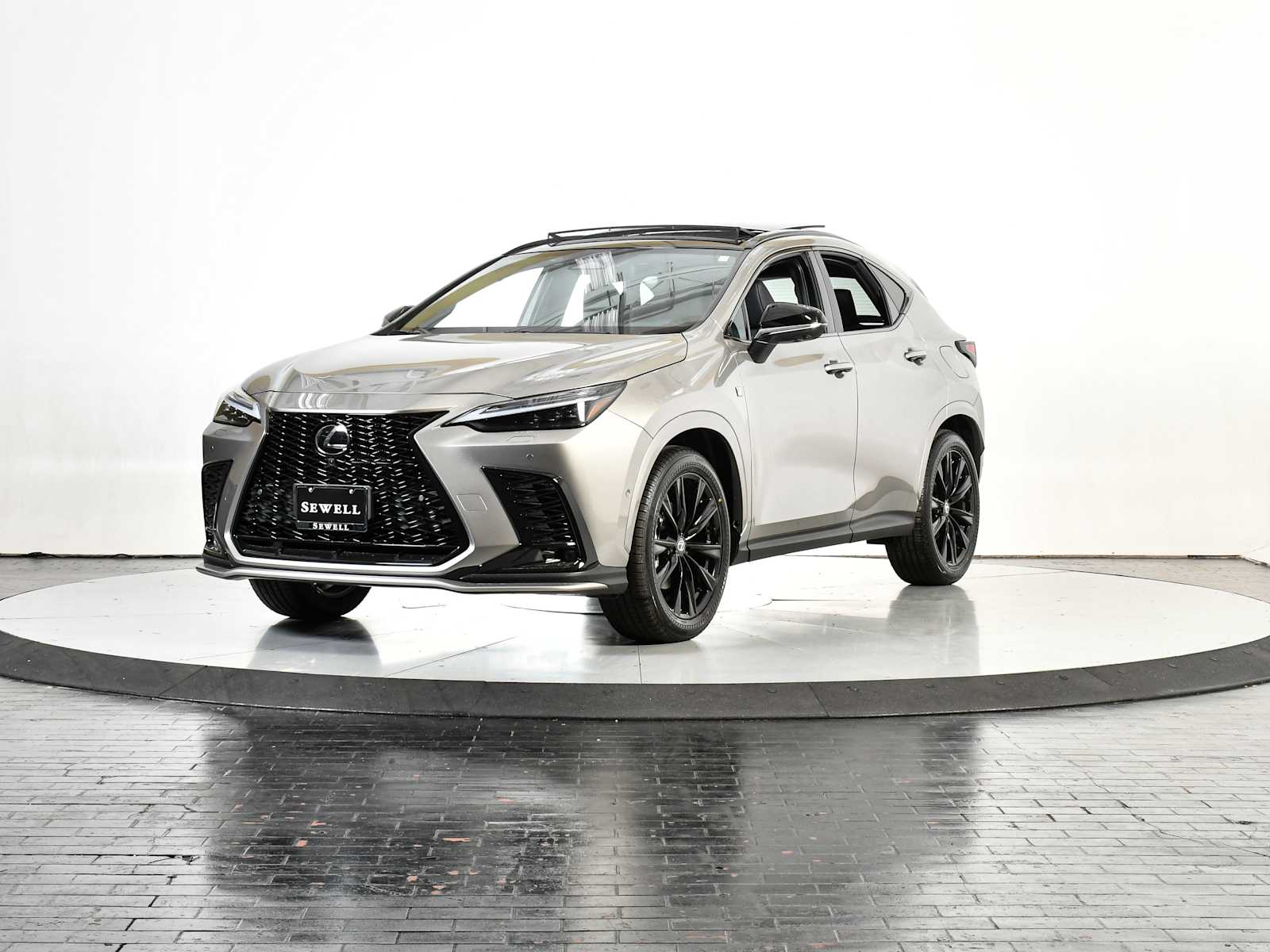 2026 Lexus NX Hybrid 350h's photo