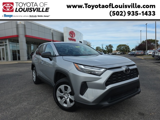 2024 Toyota RAV4 LE's photo