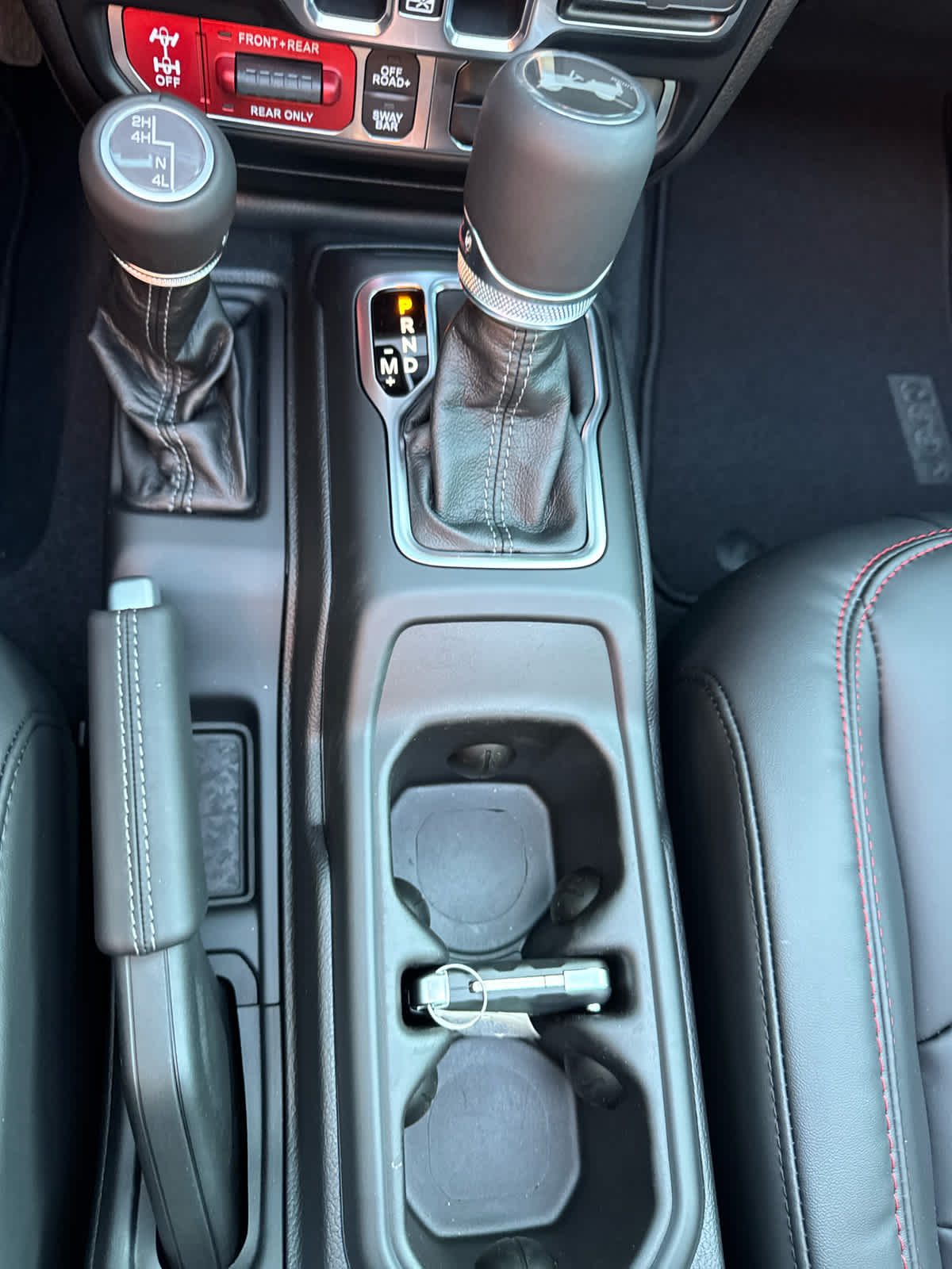 2025 Jeep Wrangler Rubicon photo 33