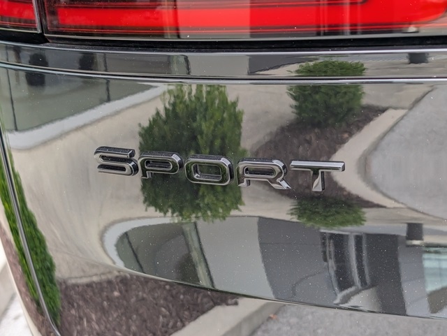 2025 Land Rover Range Rover Sport SE photo 23