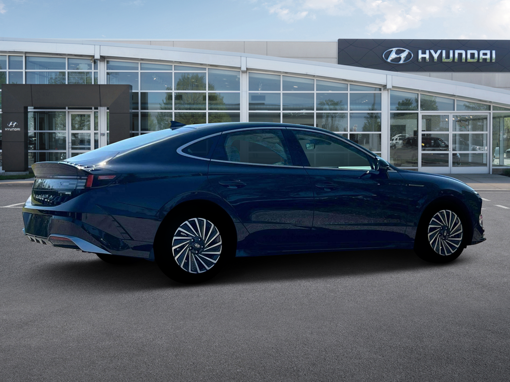 2025 Hyundai Sonata Hybrid SEL photo 4