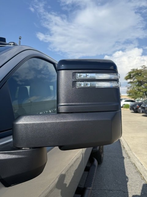 2025 Chevrolet Silverado 2500HD ZR2 photo 11