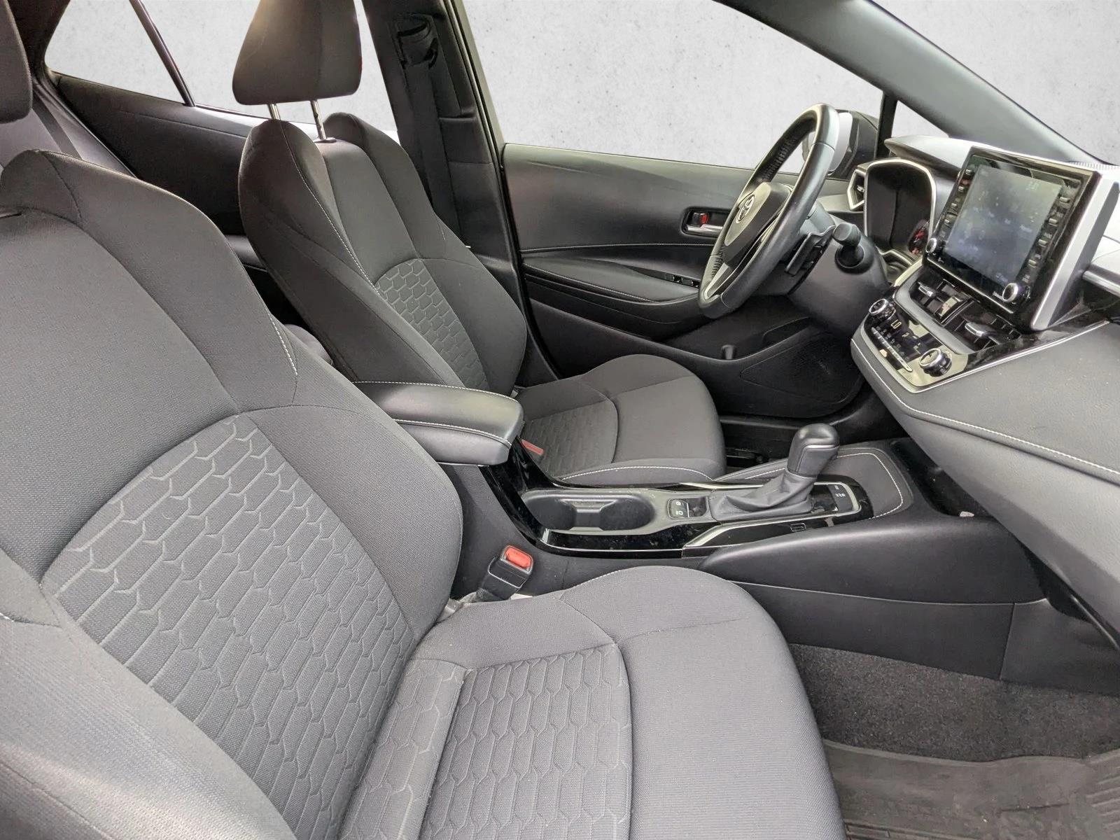 2022 Toyota Corolla SE photo 18