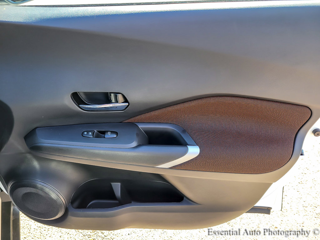 2024 NISSAN KICKS - Image 21