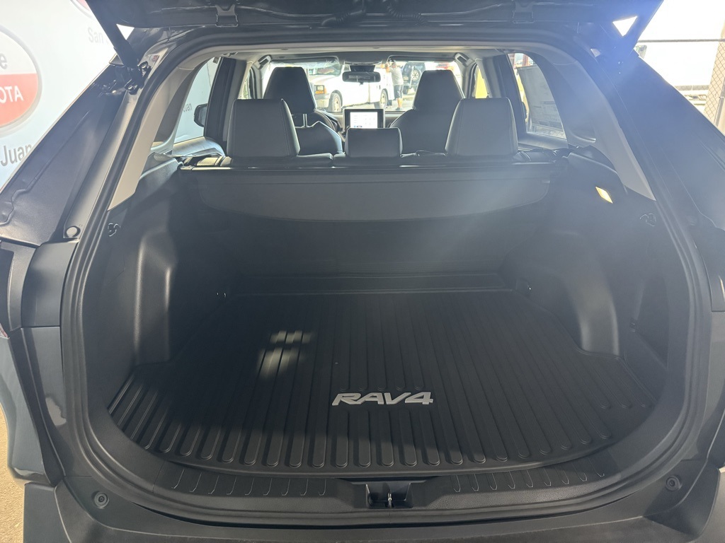 2025 Toyota RAV4 XLE Premium photo 22