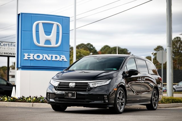 2024 Honda Odyssey Elite's photo