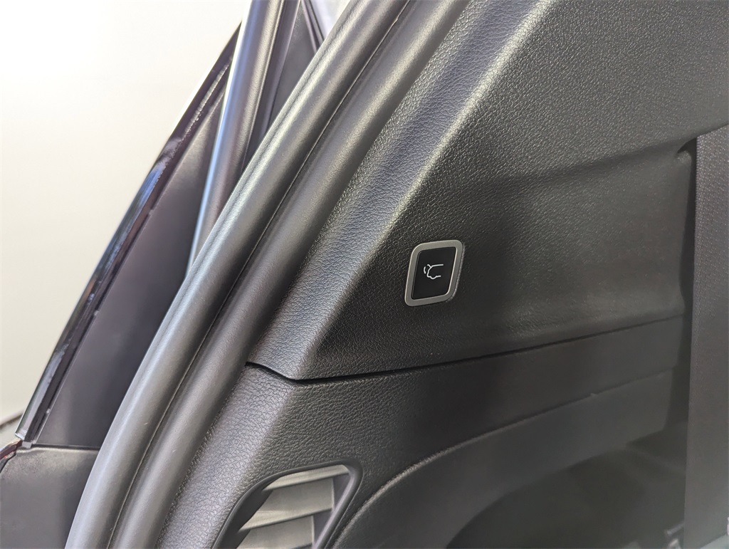 2024 Chrysler Pacifica Touring L photo 28