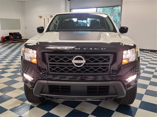 2024 Nissan Frontier SV Crew Cab photo 2