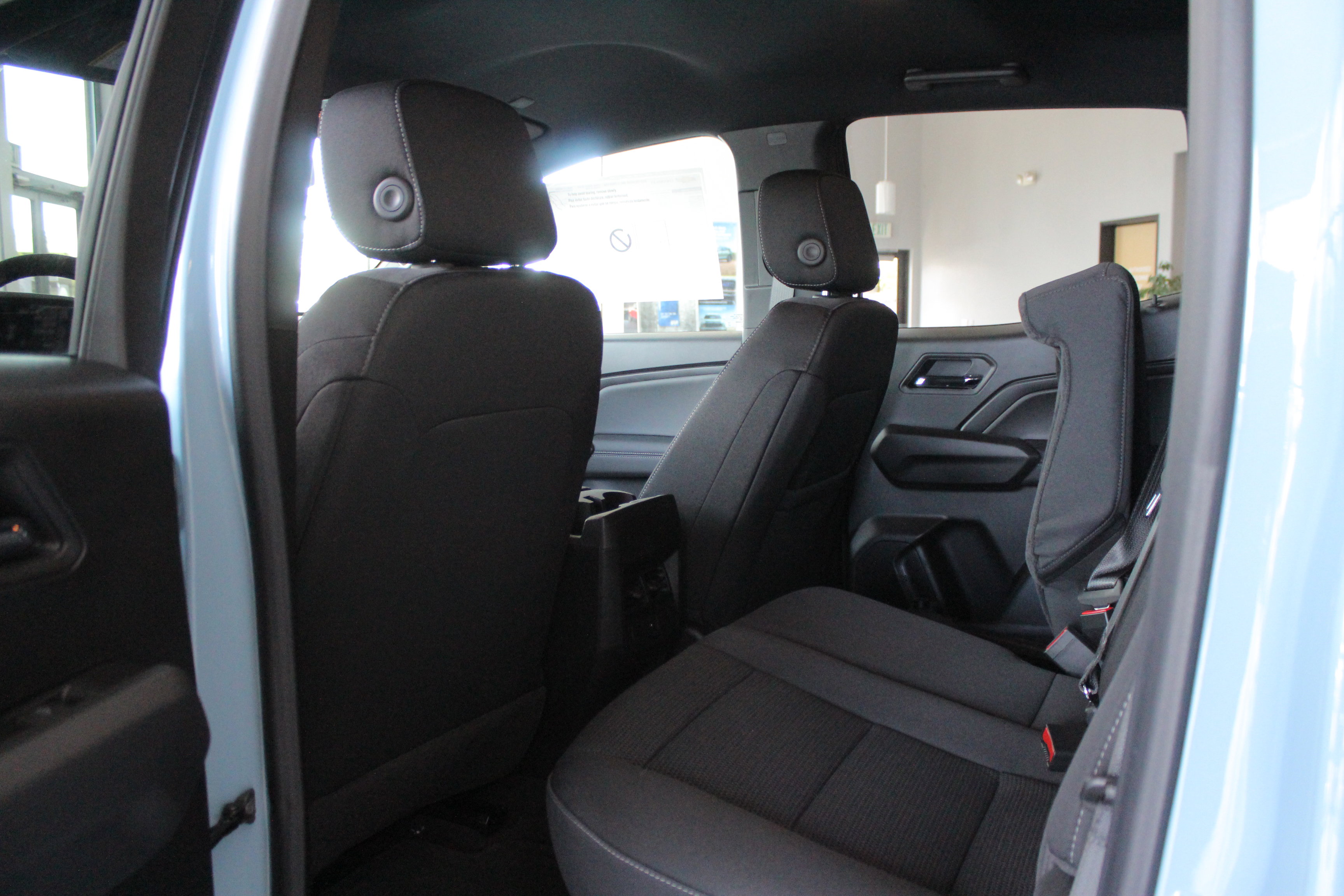 2025 Chevrolet Colorado Work Truck LT photo 13