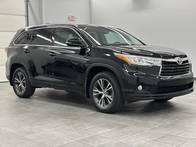 2016 Toyota Highlander XLE's photo