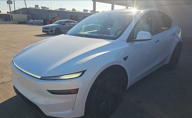 2026 Tesla New Model Y Long Range Launch Series's photo