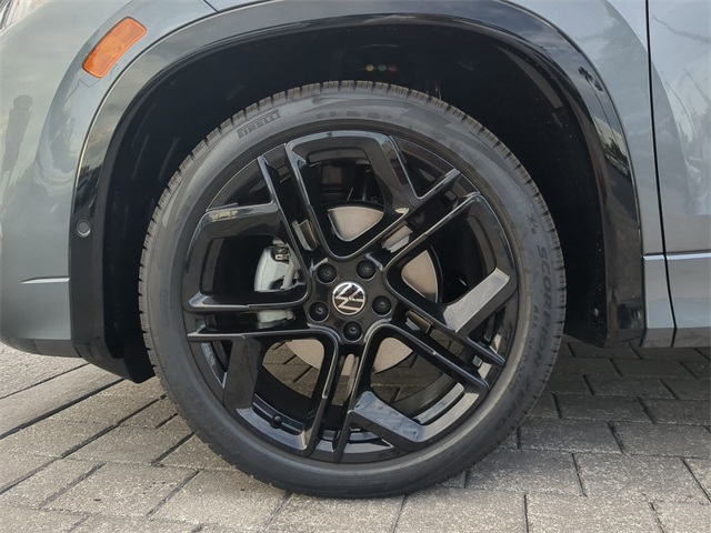 2025 Volkswagen Tiguan SE R-Line Black photo 30