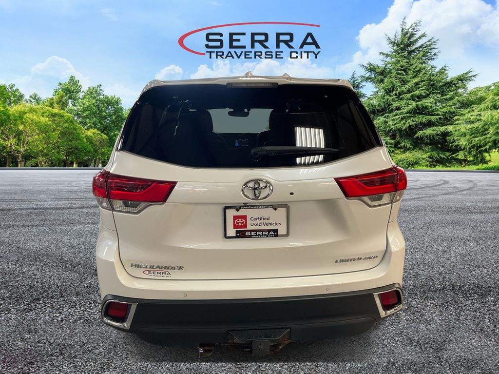 2019 Toyota Highlander Limited photo 6