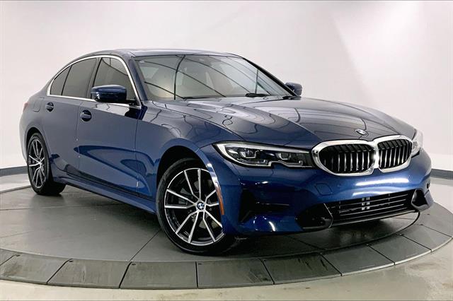 2021 BMW 3 Series 330i's photo