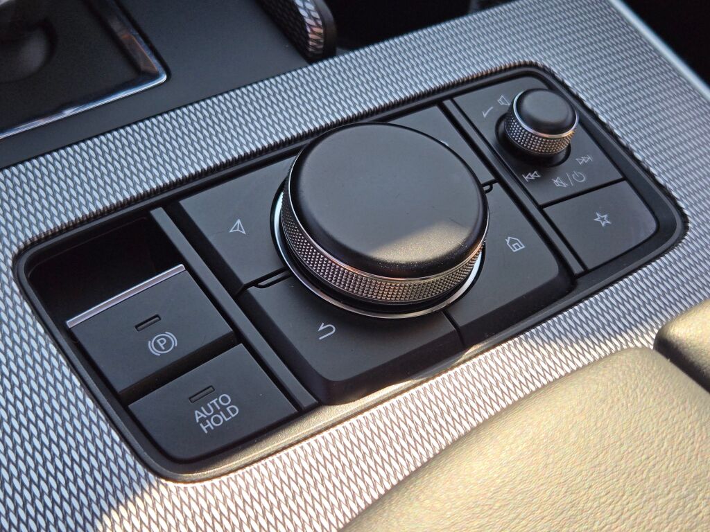 2024 Mazda CX-90 3.3 Turbo Preferred Plus photo 25
