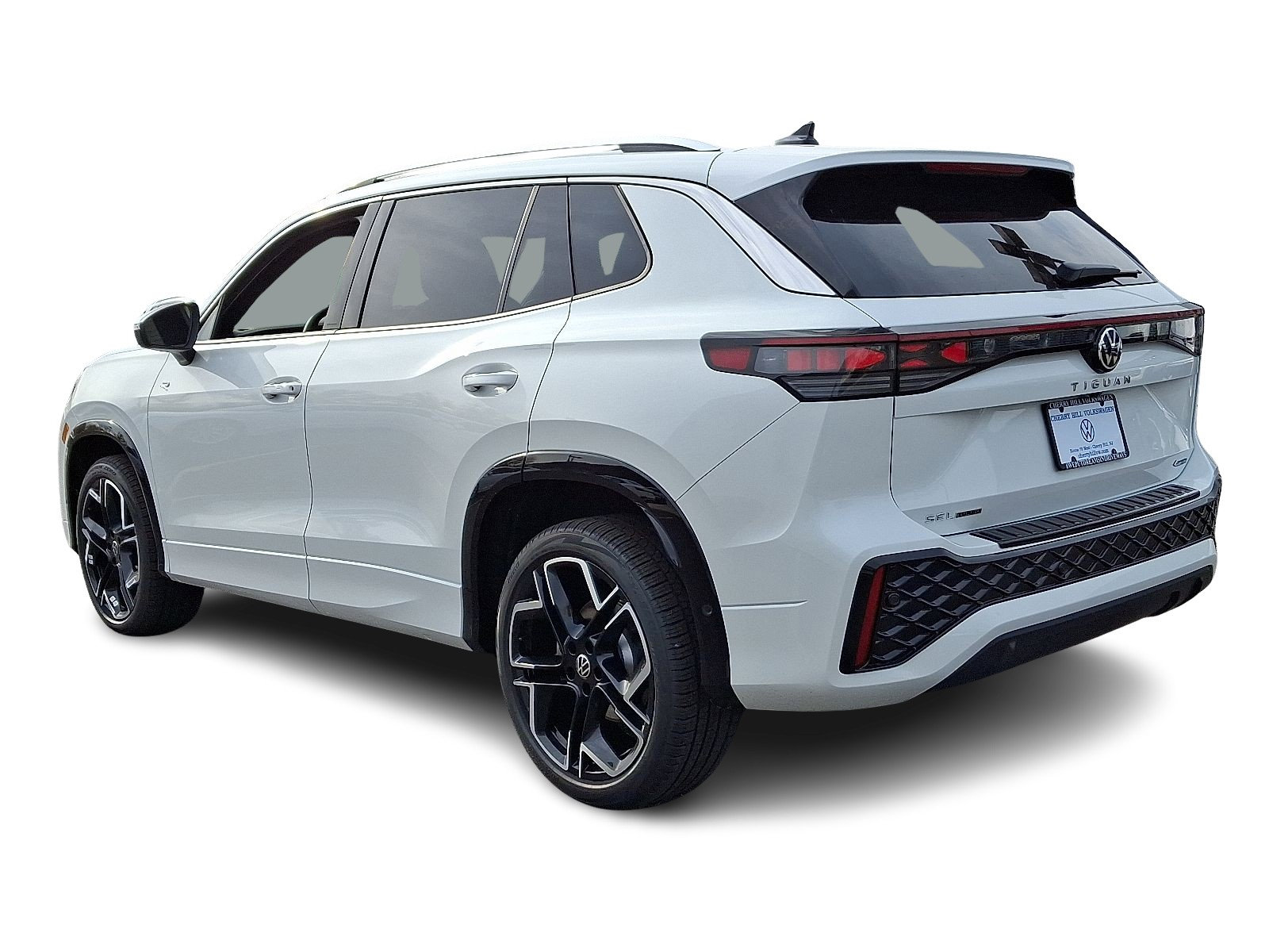 2026 Volkswagen Tiguan SEL R-Line photo 2