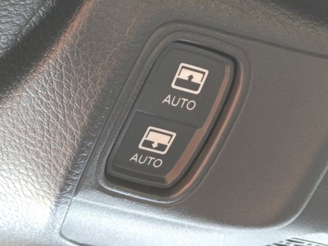 2025 Jeep Wrangler Sport S photo 16