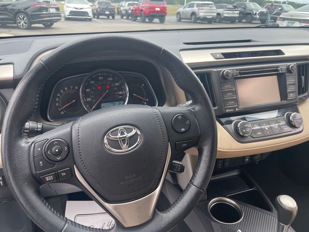 2015 Toyota RAV4 Limited photo 27