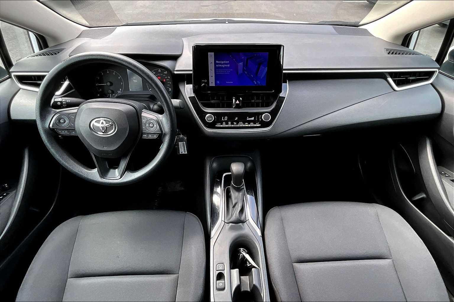2023 Toyota Corolla LE photo 13