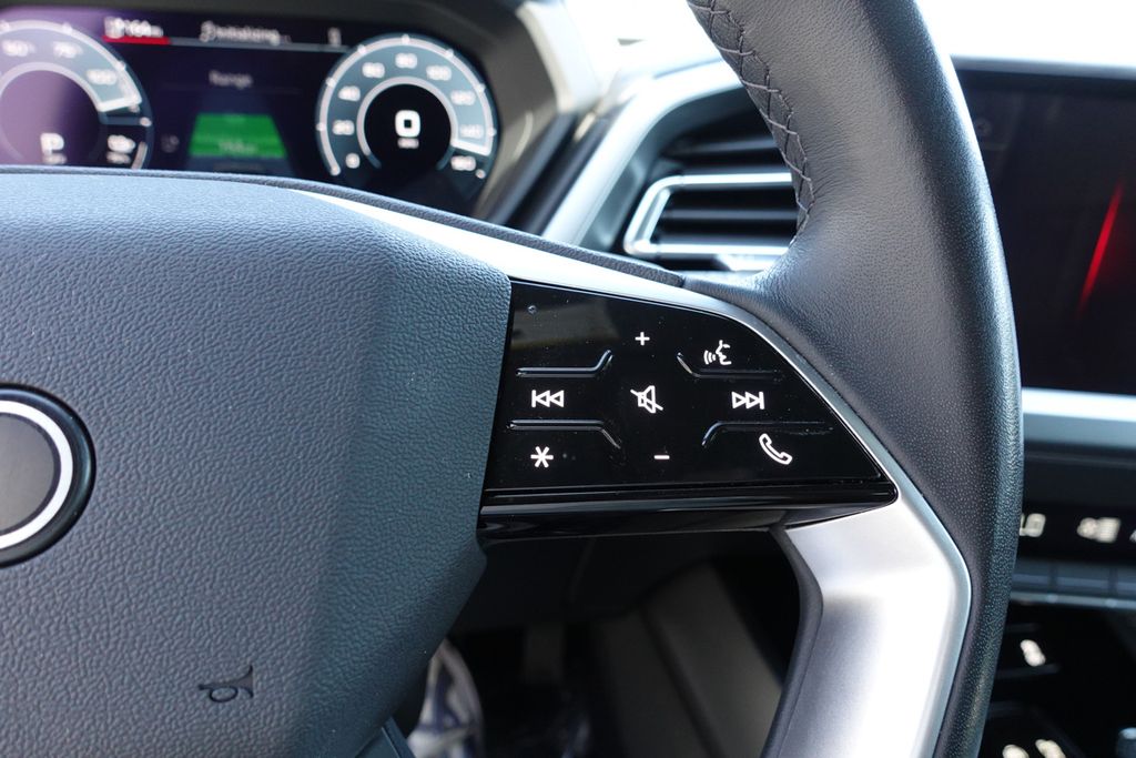 2024 Audi Q4 E-tron Premium photo 15