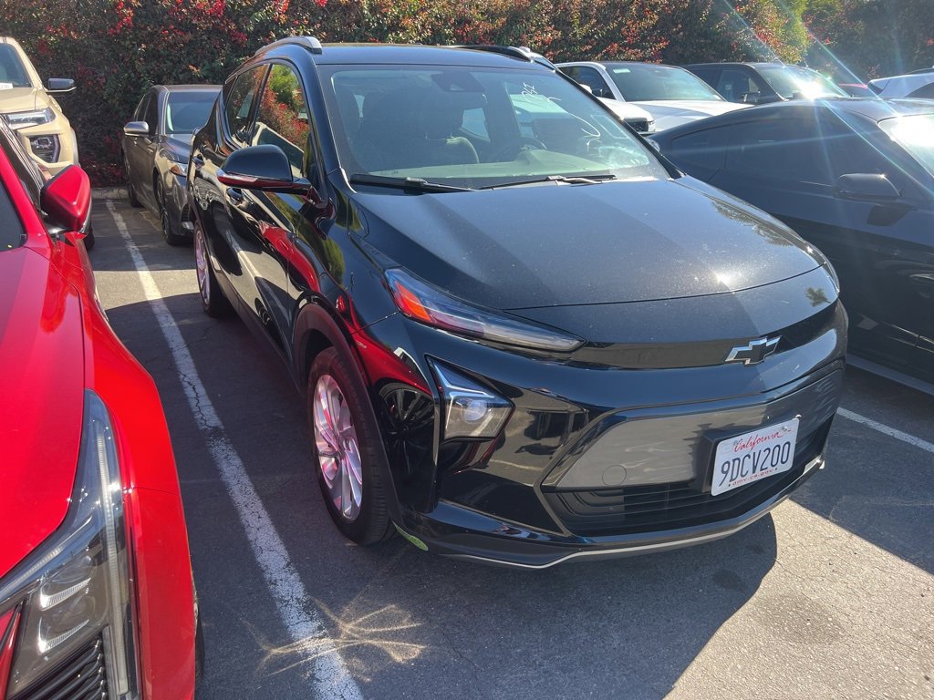 Used 2023 Chevrolet Bolt EUV LT with VIN 1G1FY6S09P4107174 for sale in Carlsbad, CA