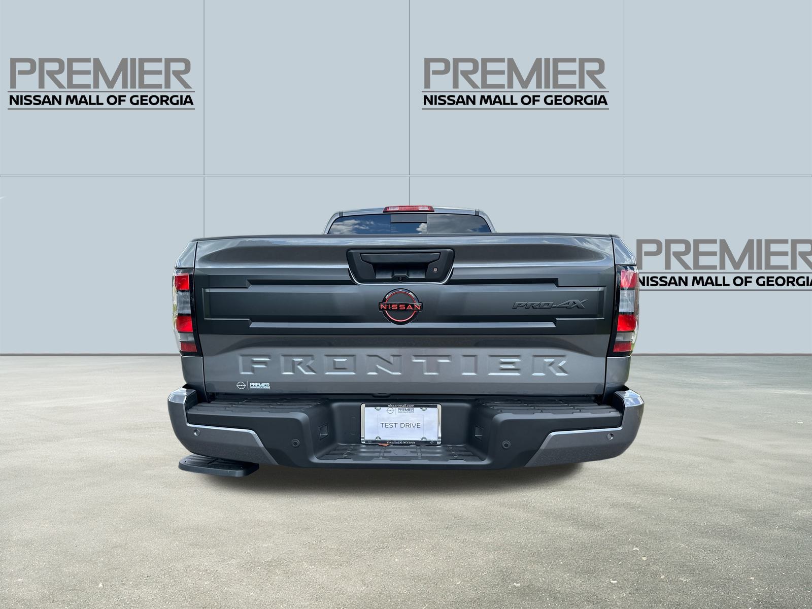 2025 Nissan Frontier PRO-4X photo 6