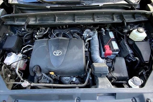 2021 Toyota Highlander L photo 27