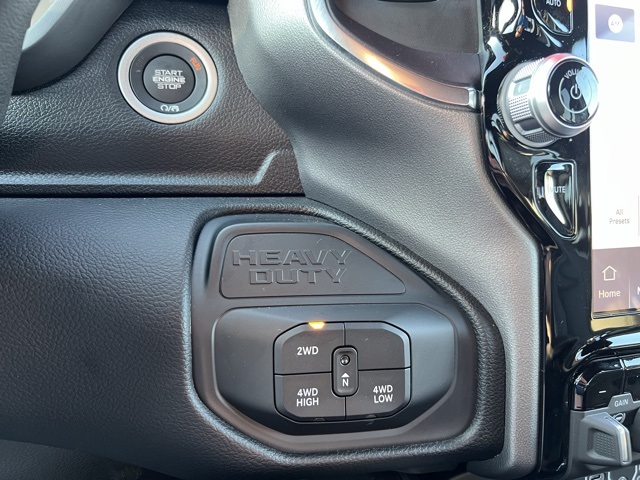 2025 Ram 2500 Laramie photo 8