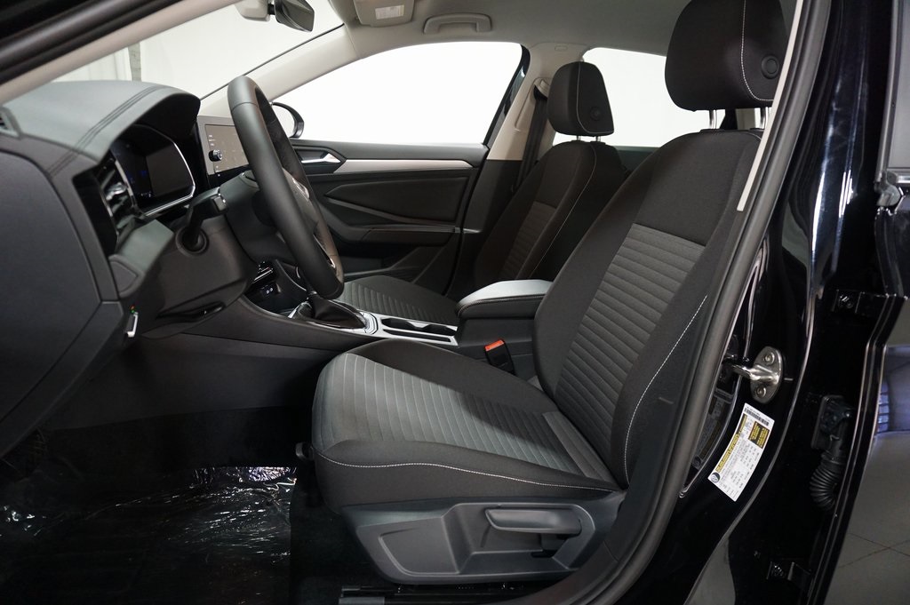 2025 Volkswagen Jetta 1.5T S photo 10